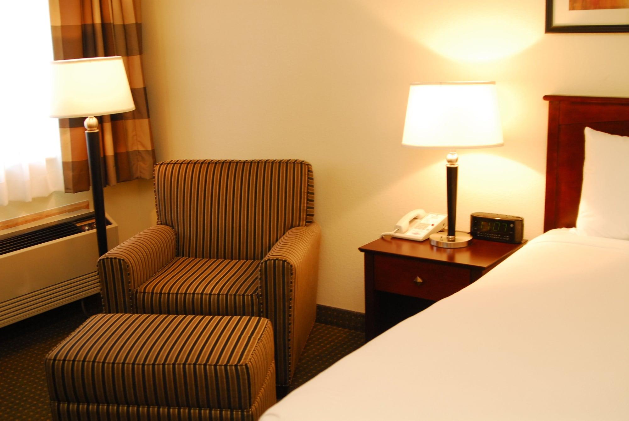 Ramada By Wyndham Bettendorf Εξωτερικό φωτογραφία