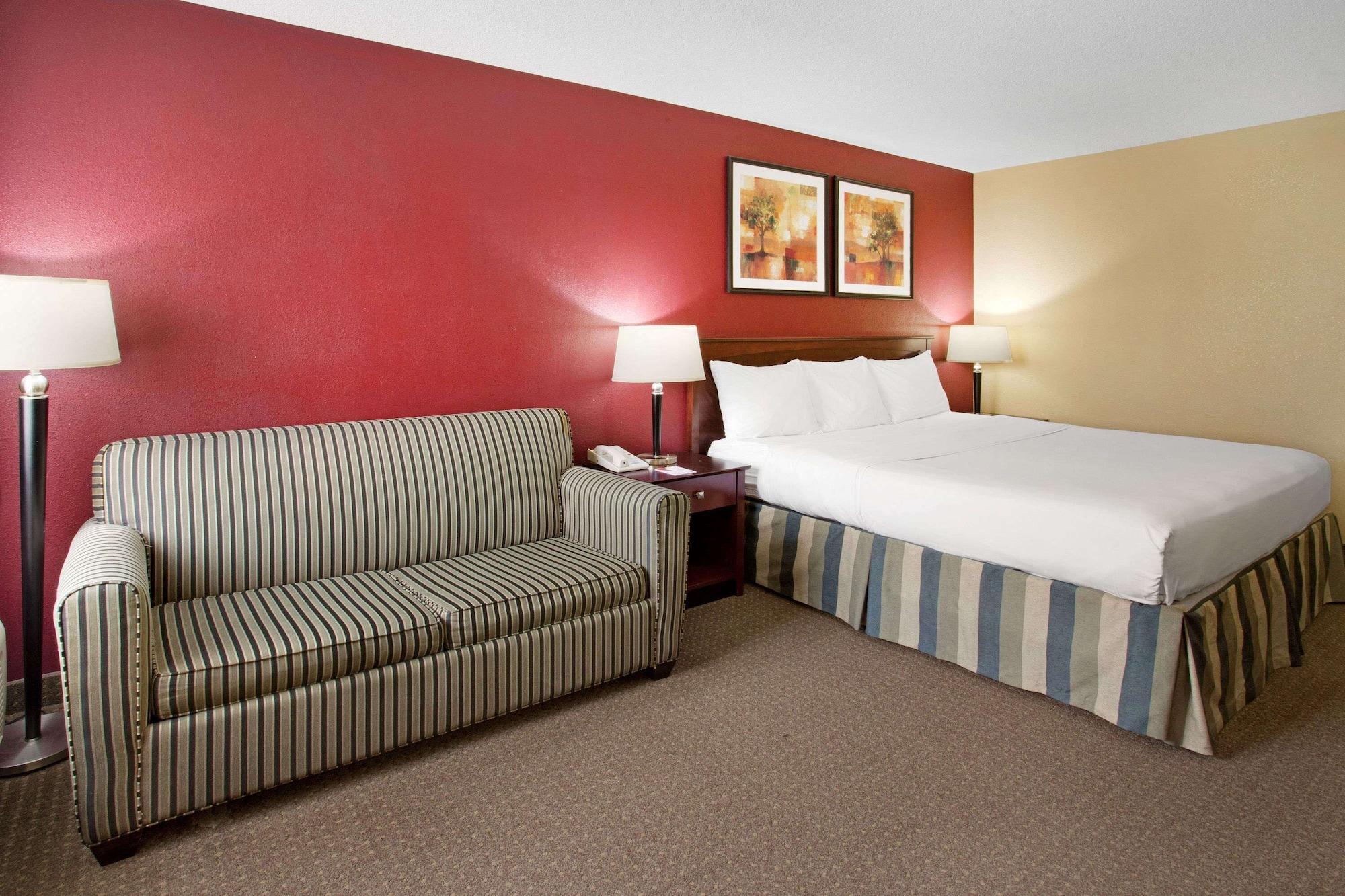 Ramada By Wyndham Bettendorf Εξωτερικό φωτογραφία