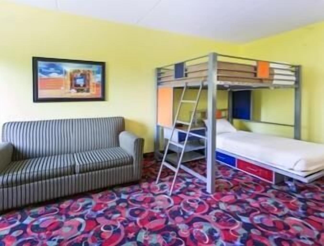 Ramada By Wyndham Bettendorf Εξωτερικό φωτογραφία