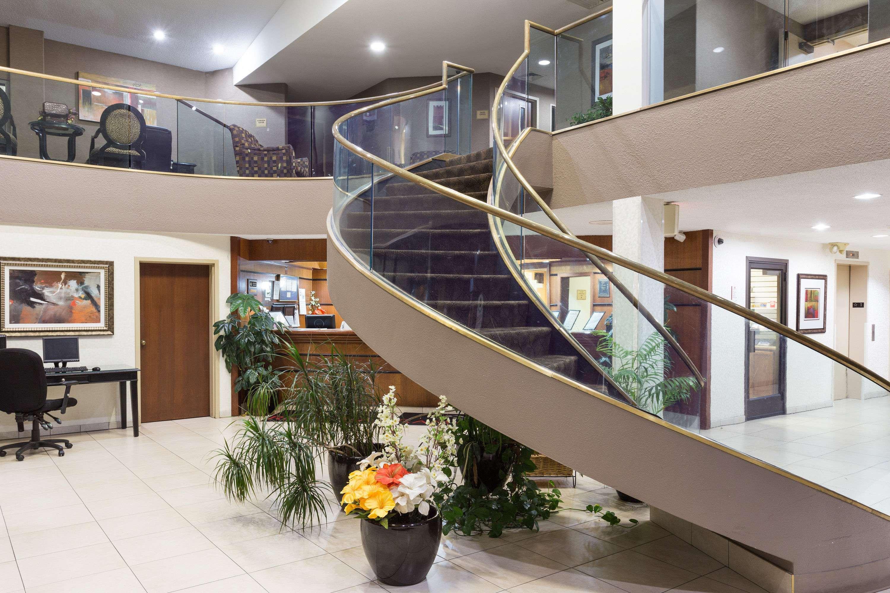 Ramada By Wyndham Bettendorf Εξωτερικό φωτογραφία
